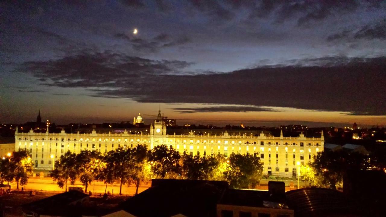 Romantic Room In Brussels Sky Ngoại thất bức ảnh